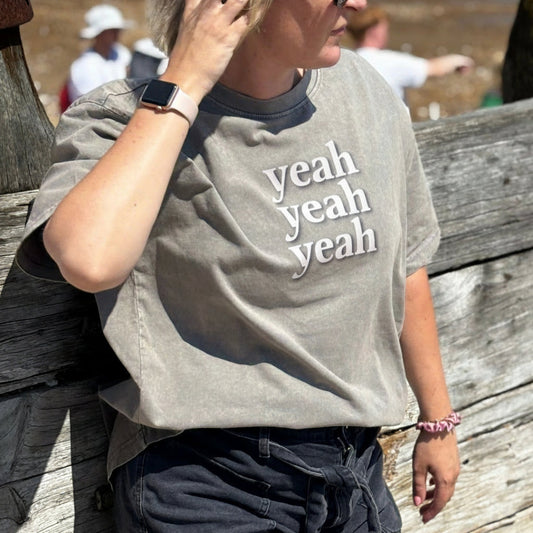 Yeah Yeah Yeah Oversized Statement t-shirt - This is Mabel