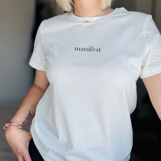 Best seller: The MANIFEST slim fit T-Shirt - This is Mabel